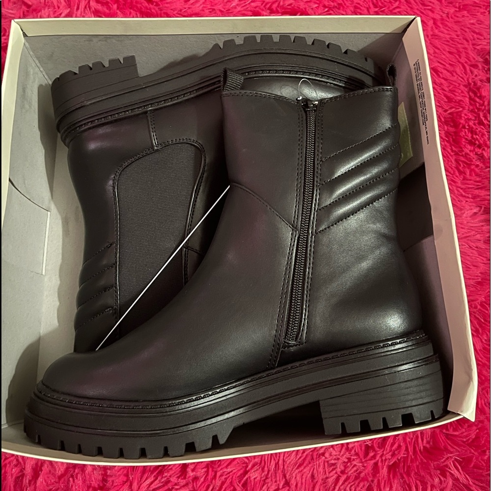 A new day laura ankle boots chelsea size 9.5 BRAND NEW
